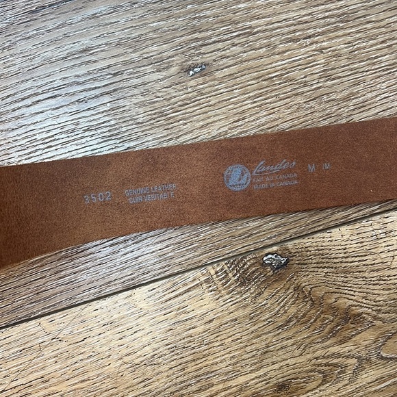 NWOT Landes Canada Brown Distressed Leather Belt Size M - Picture 5 of 5
